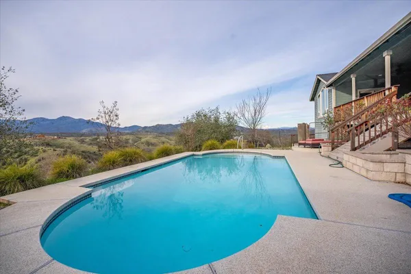 $685,000 | 15093 Sunshine Ridge, Anderson, CA 96007