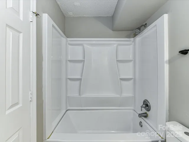 $195,000 | 5234 Amity Springs Drive, Charlotte, NC 28212