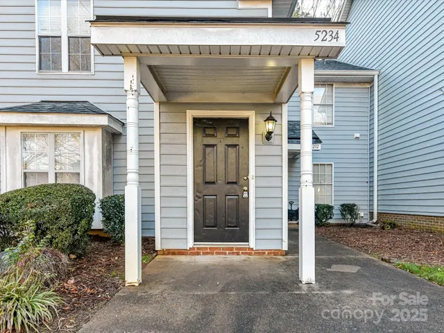 $195,000 | 5234 Amity Springs Drive, Charlotte, NC 28212