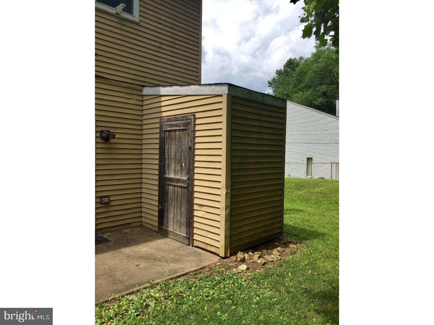 1230 Fox Run Reading, PA 19606 - Photo 14 of 17 Gallery Image 14