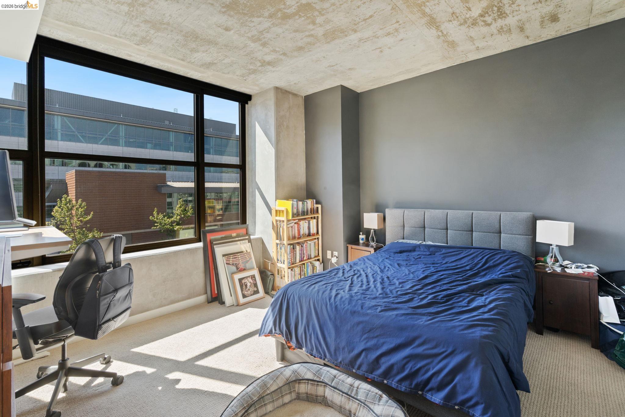 311 2nd Street, Unit 511 Oakland, CA 94607 - Photo 21 of 44 Bedroom featuring a desk and carpet