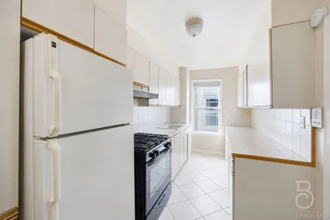 $1,675,000 | 21-08 Ditmars Boulevard | Astoria