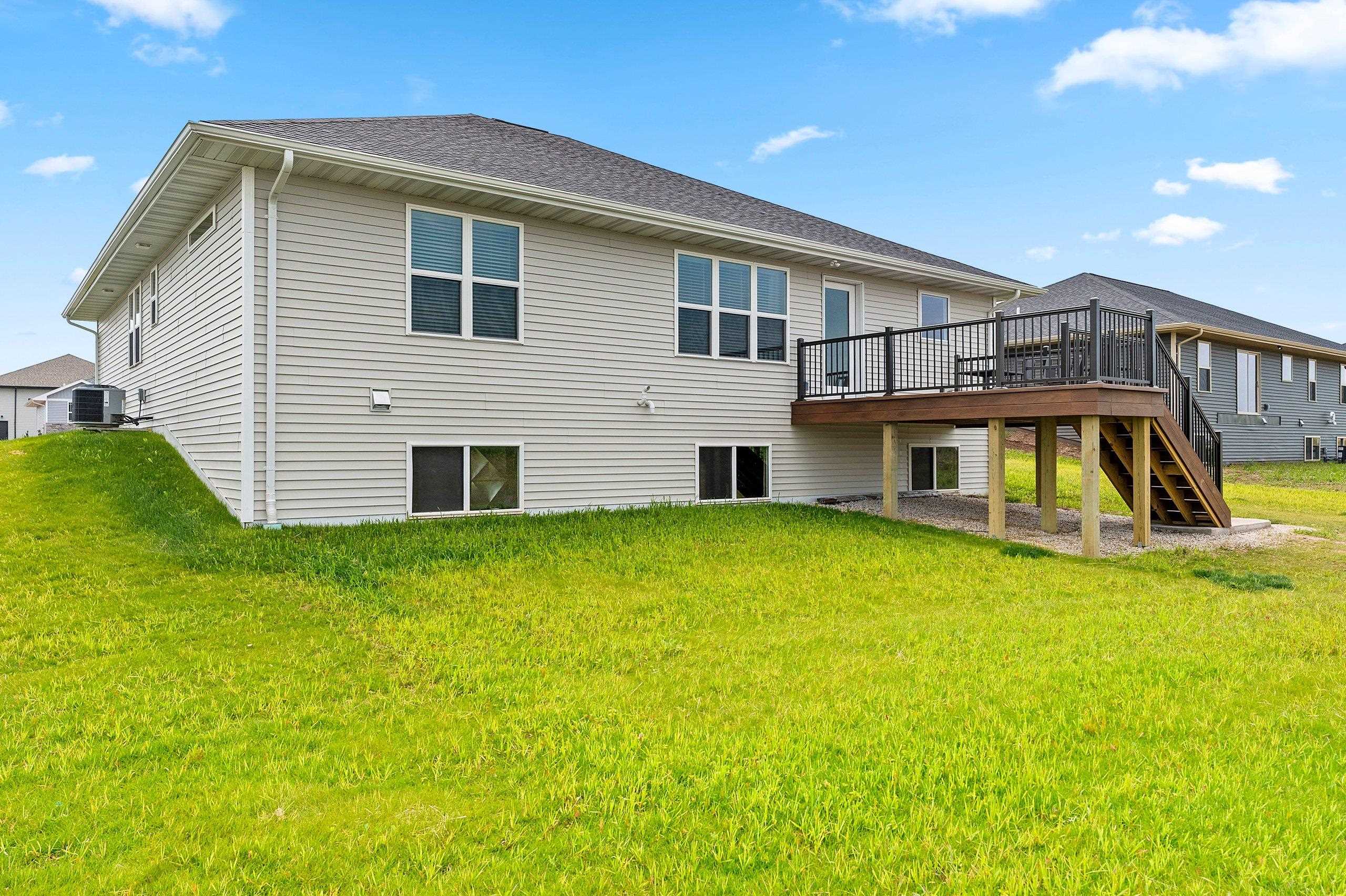 1645 Frontier Road Luxemburg, WI 54217 - Photo 44 of 48