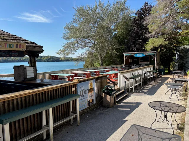 $1,100,000 | 279 Victorian Village Drive, Unit 40, Elkhart Lake, WI 53020