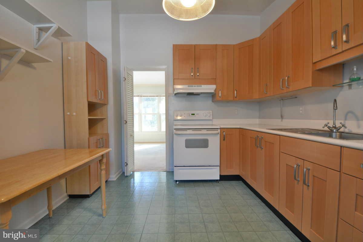 328 Gambrills Road Gambrills, MD 21054 - Photo 14 of 30 Kitchen
