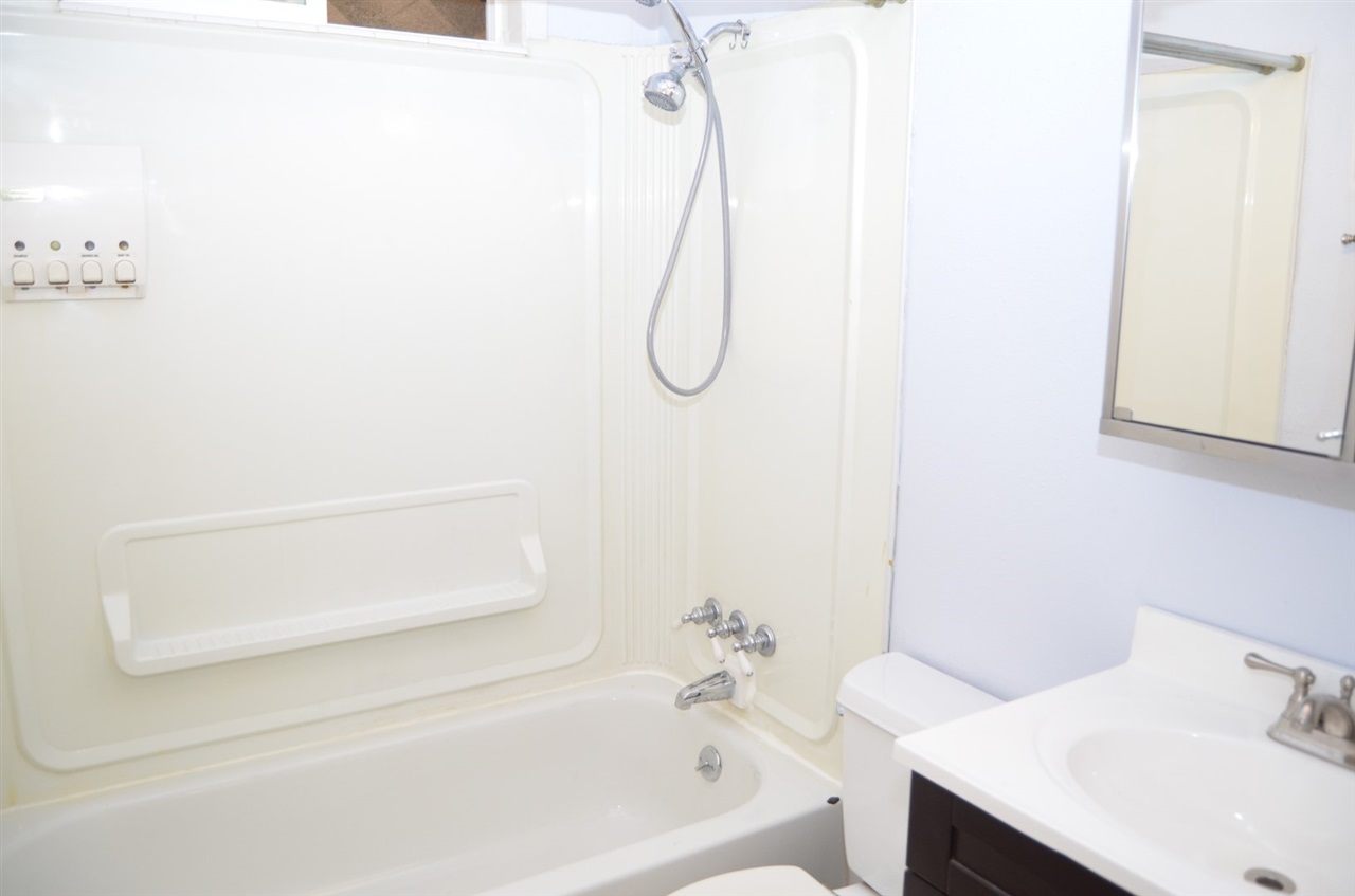 416 North Vista Road Spokane Valley, WA 99212 - Photo 13 of 20 Gallery Image 13