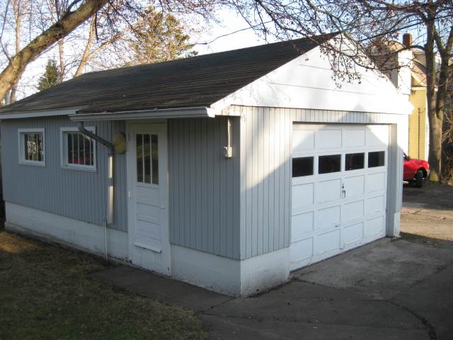 3056 Devonshire Street Duluth, MN 55806 - Photo 3 of 9