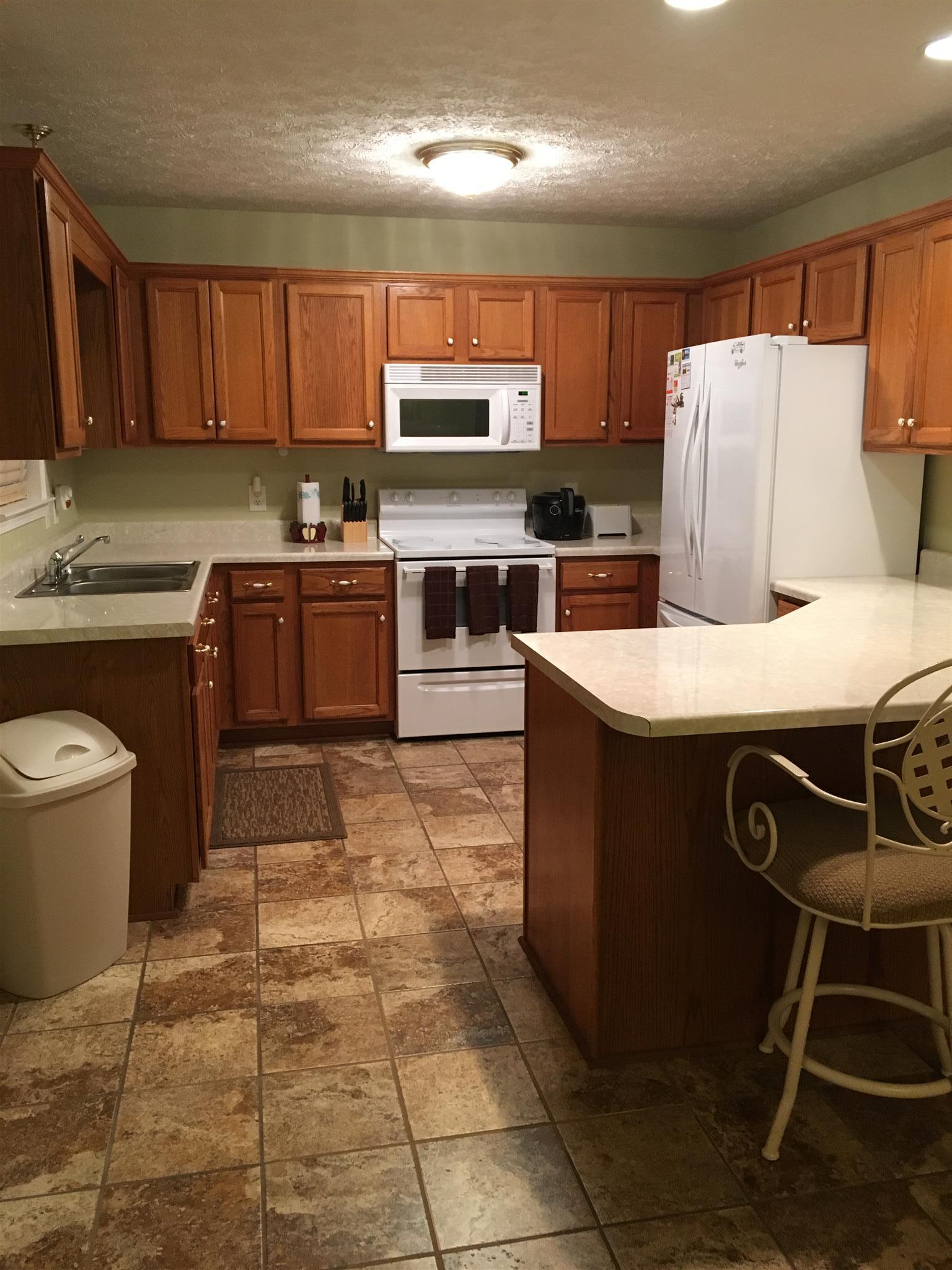 533 Beech Log Road Watertown, TN 37184 - Photo 2 of 10 Kitchen View