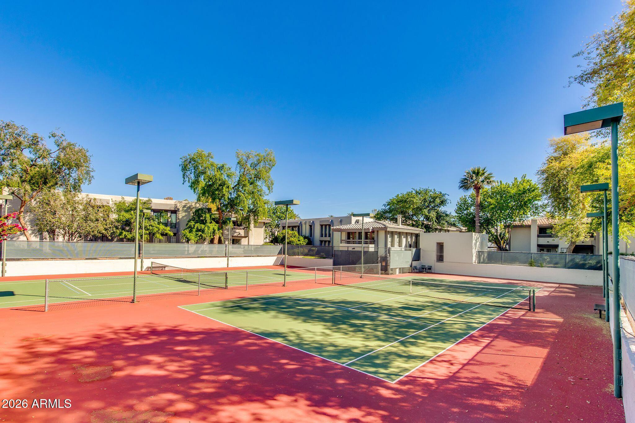 5201 North 24th Street, Unit 107 Phoenix, AZ 85016 - Photo 12 of 15 a view of a basket ball ground