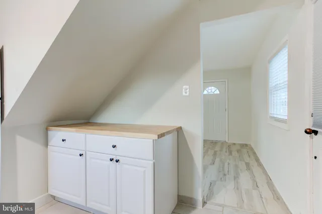 $2,400 | 121 Cabbel Drive, Manassas Park, VA 20111