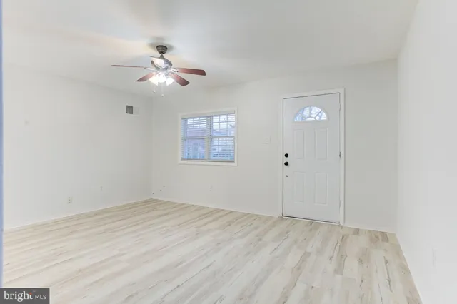 $2,400 | 121 Cabbel Drive, Manassas Park, VA 20111