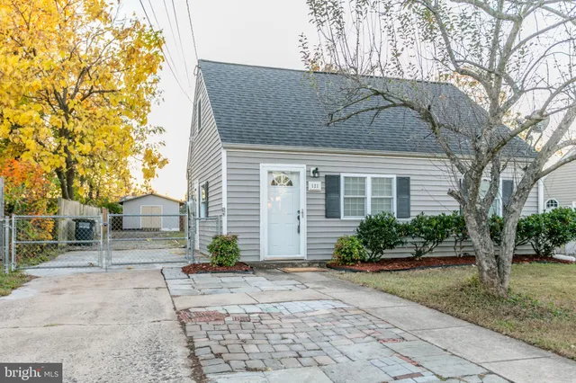 $2,400 | 121 Cabbel Drive, Manassas Park, VA 20111