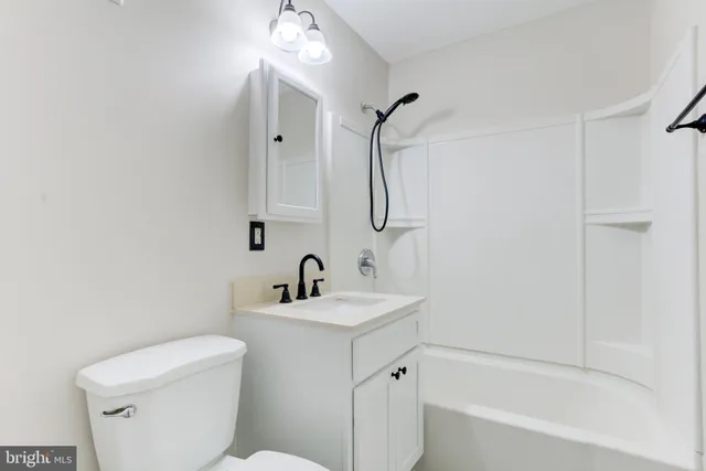 $2,400 | 121 Cabbel Drive, Manassas Park, VA 20111