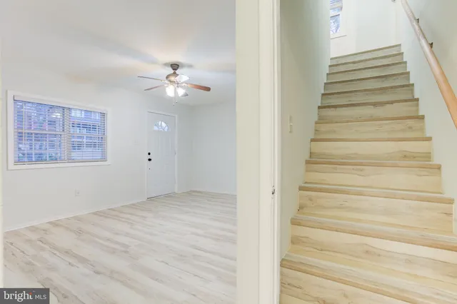 $2,400 | 121 Cabbel Drive, Manassas Park, VA 20111