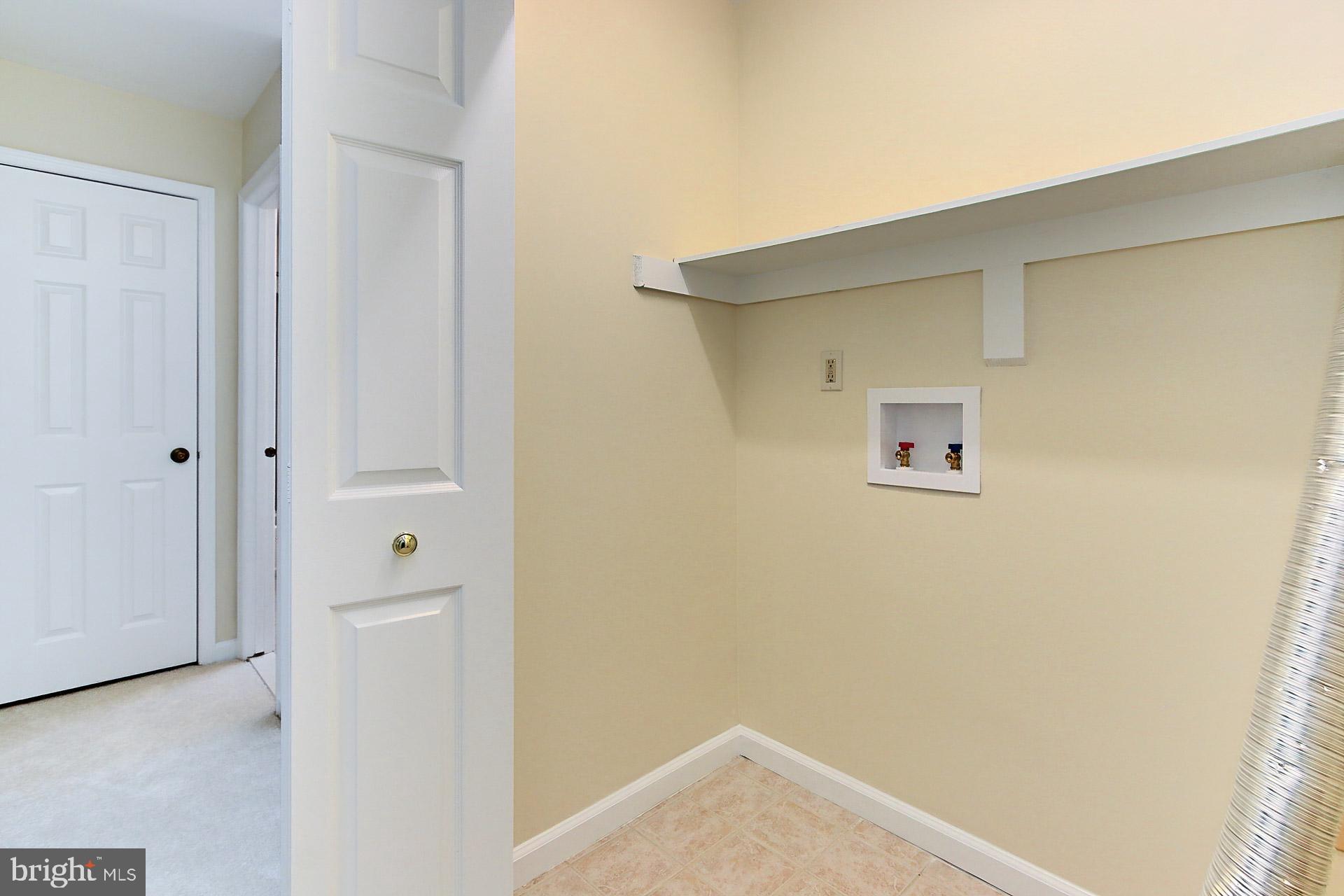 10704 Cross School Road Reston, VA 20191 - Photo 29 of 56 a view of an empty room