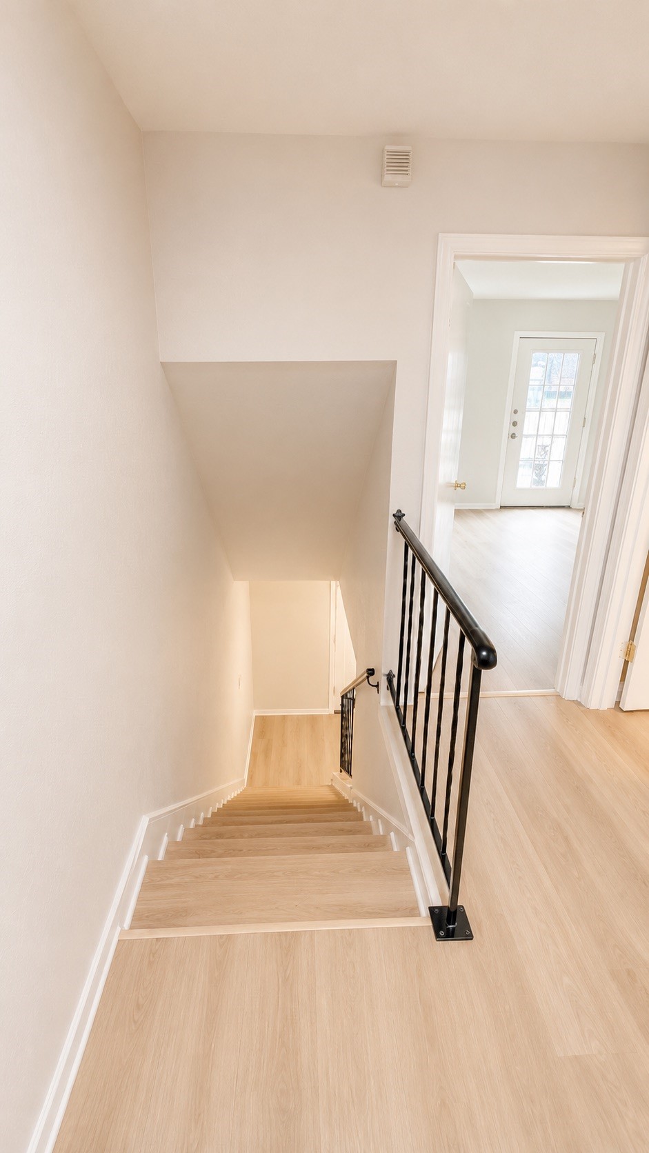 11550 Chimney Rock Road, Unit 537 Houston, TX 77035 - Photo 9 of 18 Gallery Image 9