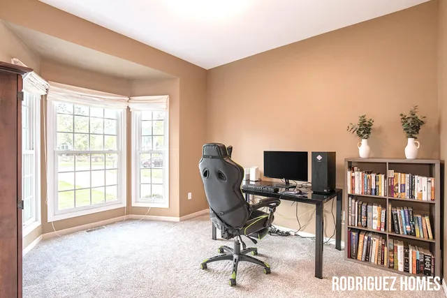 $839,900 | 3890 Clearview Street Northeast, Grand Rapids, MI 49546