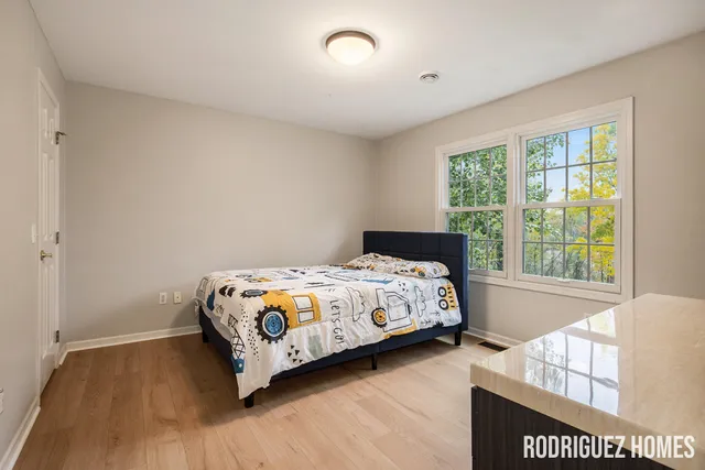 $839,900 | 3890 Clearview Street Northeast, Grand Rapids, MI 49546