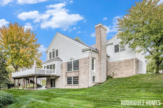 $839,900 | 3890 Clearview Street Northeast, Grand Rapids, MI 49546