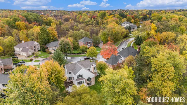 $839,900 | 3890 Clearview Street Northeast, Grand Rapids, MI 49546