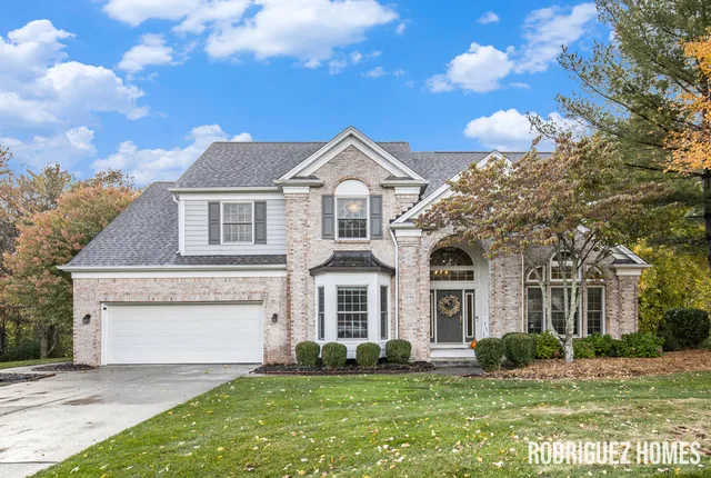 $839,900 | 3890 Clearview Street Northeast, Grand Rapids, MI 49546