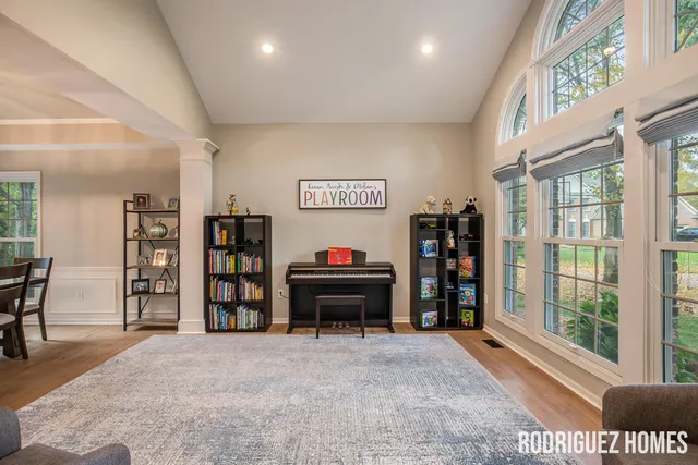 $839,900 | 3890 Clearview Street Northeast, Grand Rapids, MI 49546