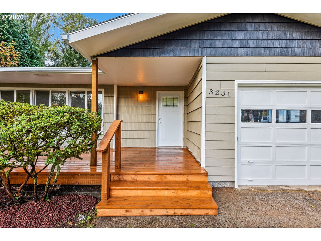 3231 Laurel Road Longview, WA 98632 - Photo 2 of 28 Gallery Image 2