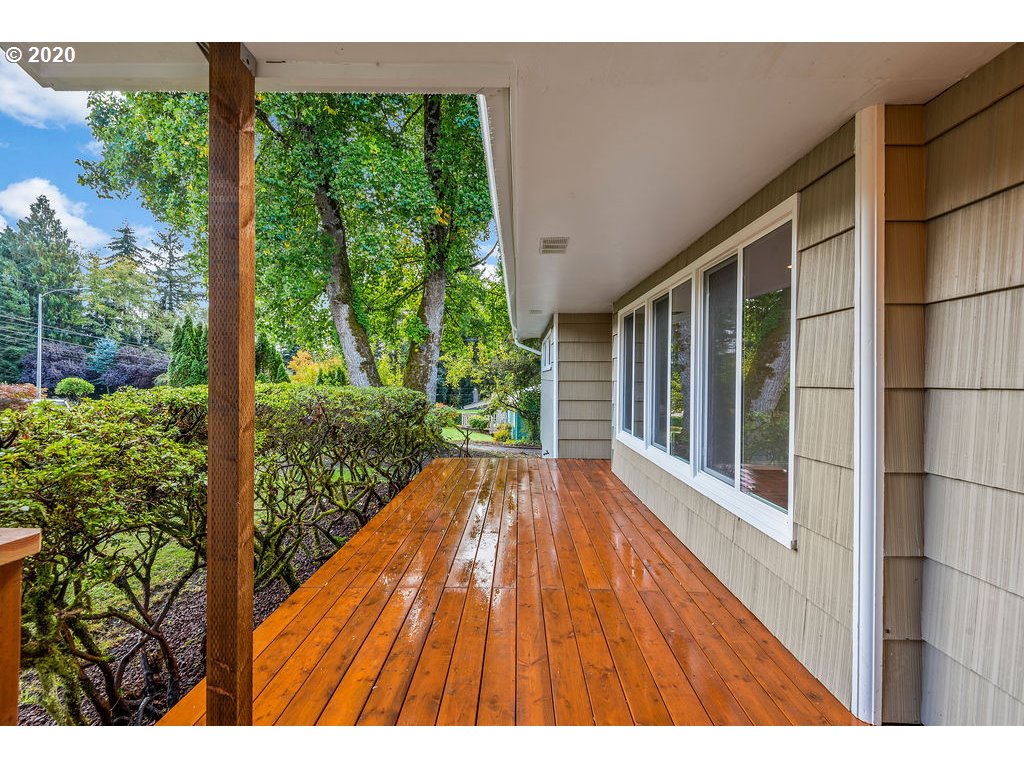 3231 Laurel Road Longview, WA 98632 - Photo 3 of 28 Gallery Image 3