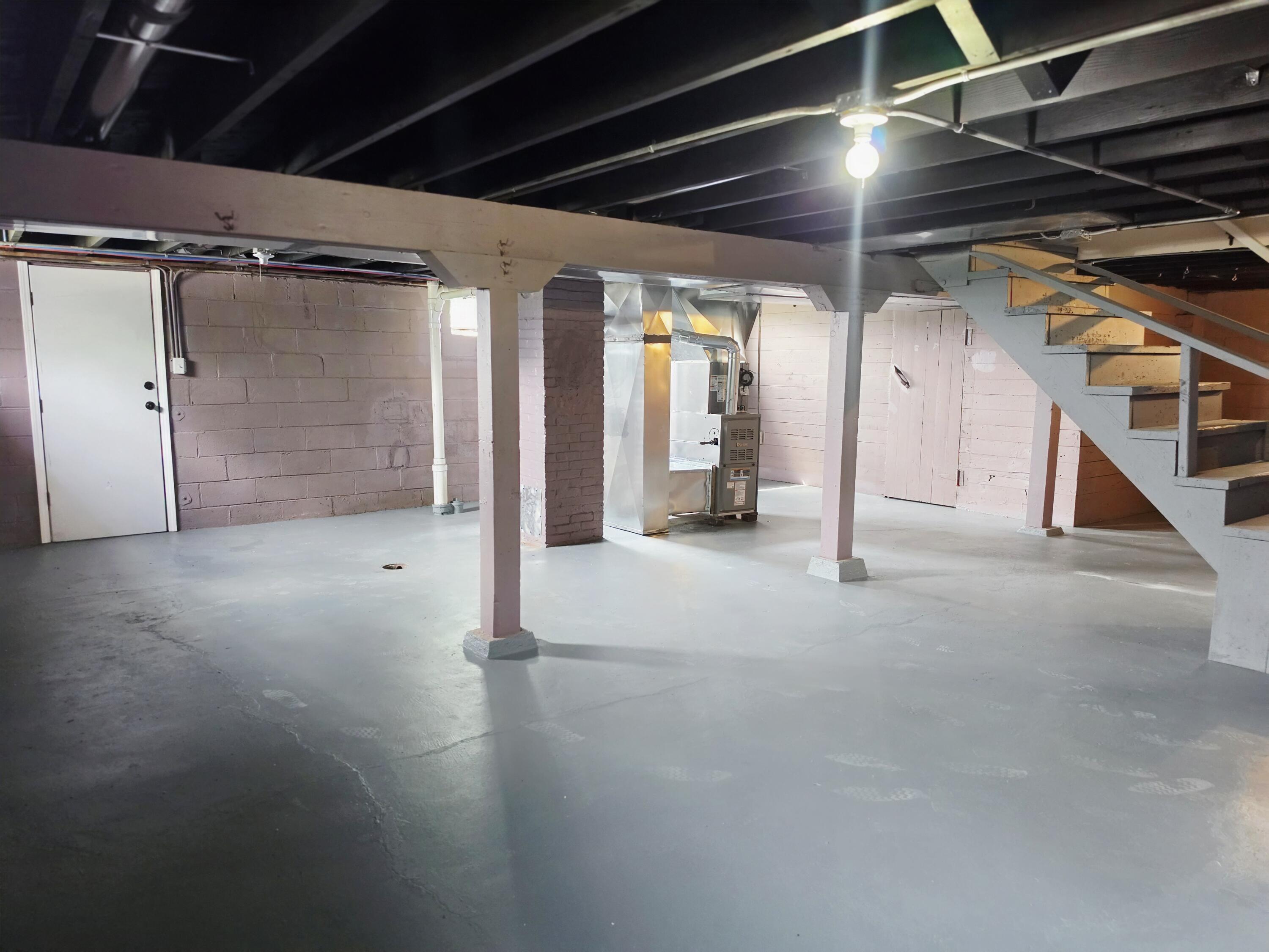 4488 Madison Street Gary, IN 46408 - Photo 18 of 22 3000x2250