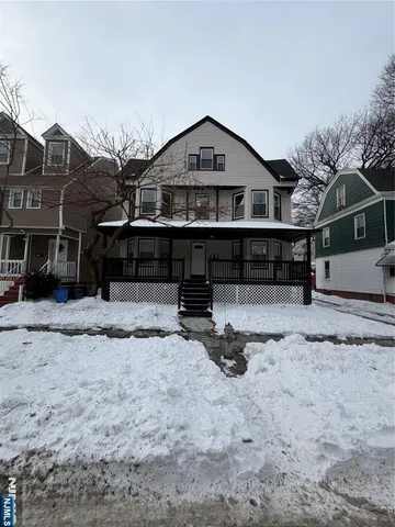 $3,500 | 103 North 19th Street, Unit 2, East Orange, NJ 07017