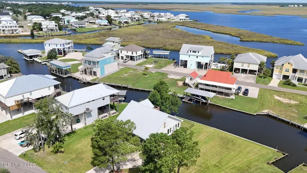 $480,000 | 424 Riverview Drive, Bay St. Louis, MS 39520
