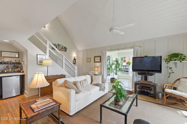 $498,000 | 424 Riverview Drive, Bay St. Louis, MS 39520