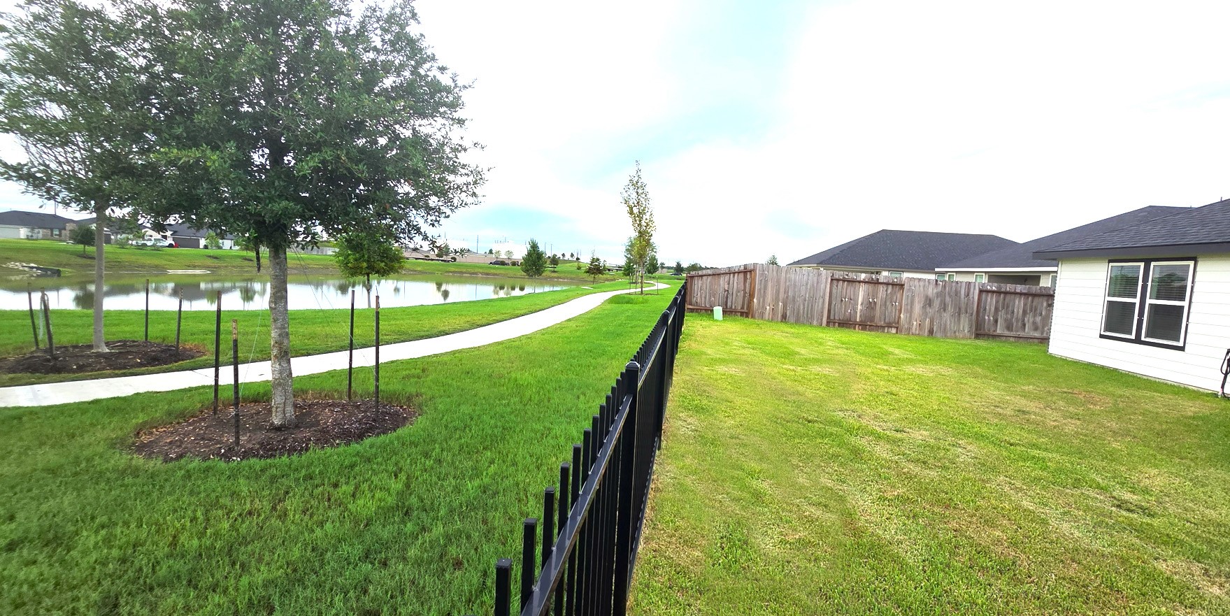 8510 Tropical Breeze Way Rosharon, TX 77583 - Photo 13 of 19 Gallery Image 13