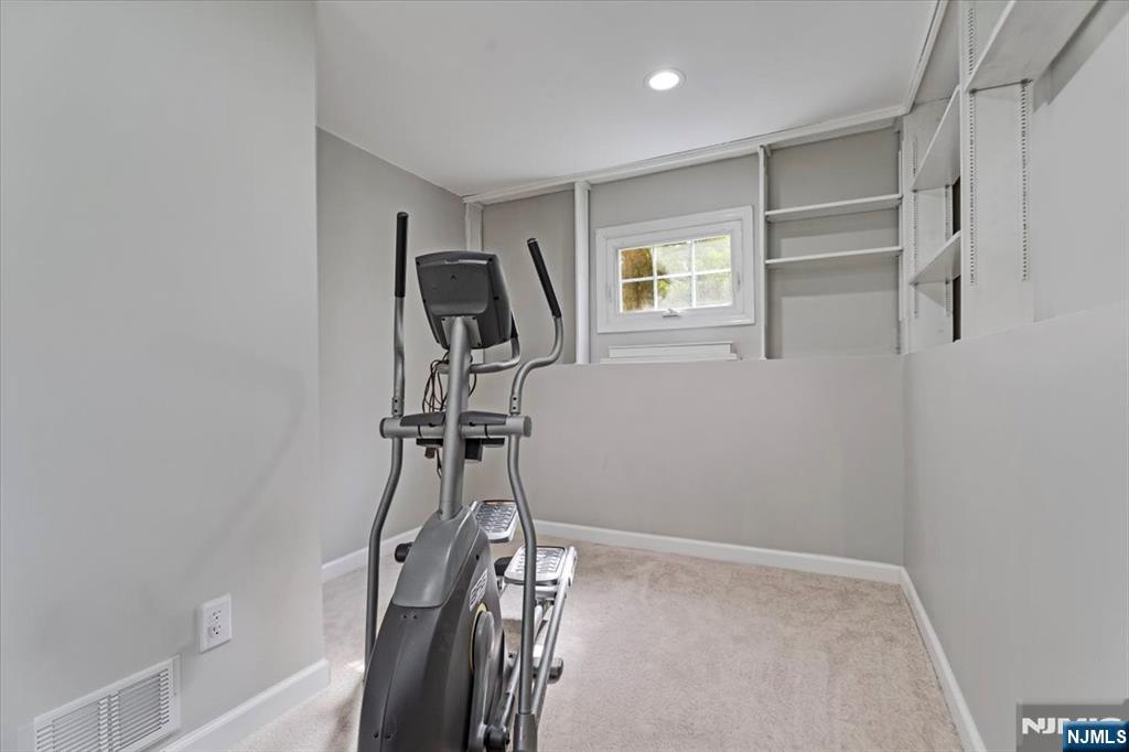 26 Meslar Road Morris Township, NJ 07950 - Photo 21 of 37