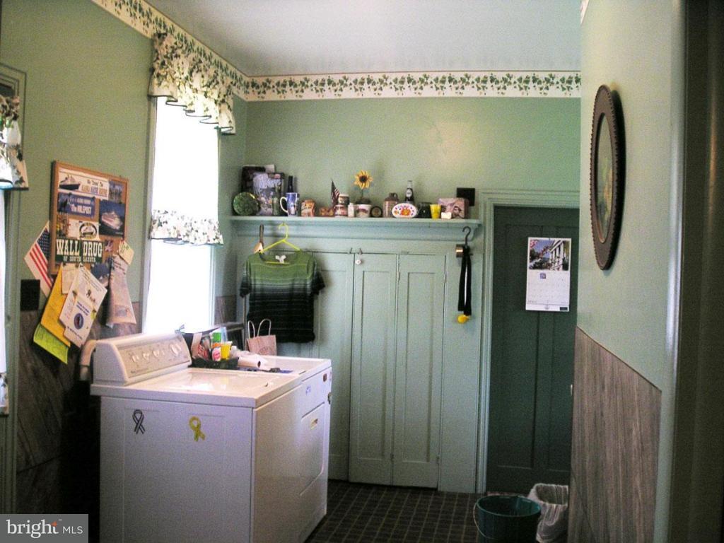 1318 Sandhill Road Lebanon, PA 17046 - Photo 5 of 7 Gallery Image 5