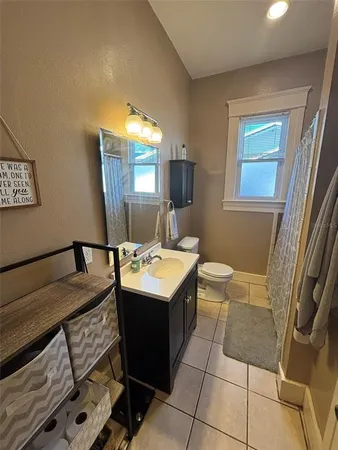 $2,400 | 107 West Wilder Avenue, Tampa, FL 33603