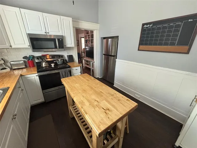 $2,400 | 107 West Wilder Avenue, Tampa, FL 33603