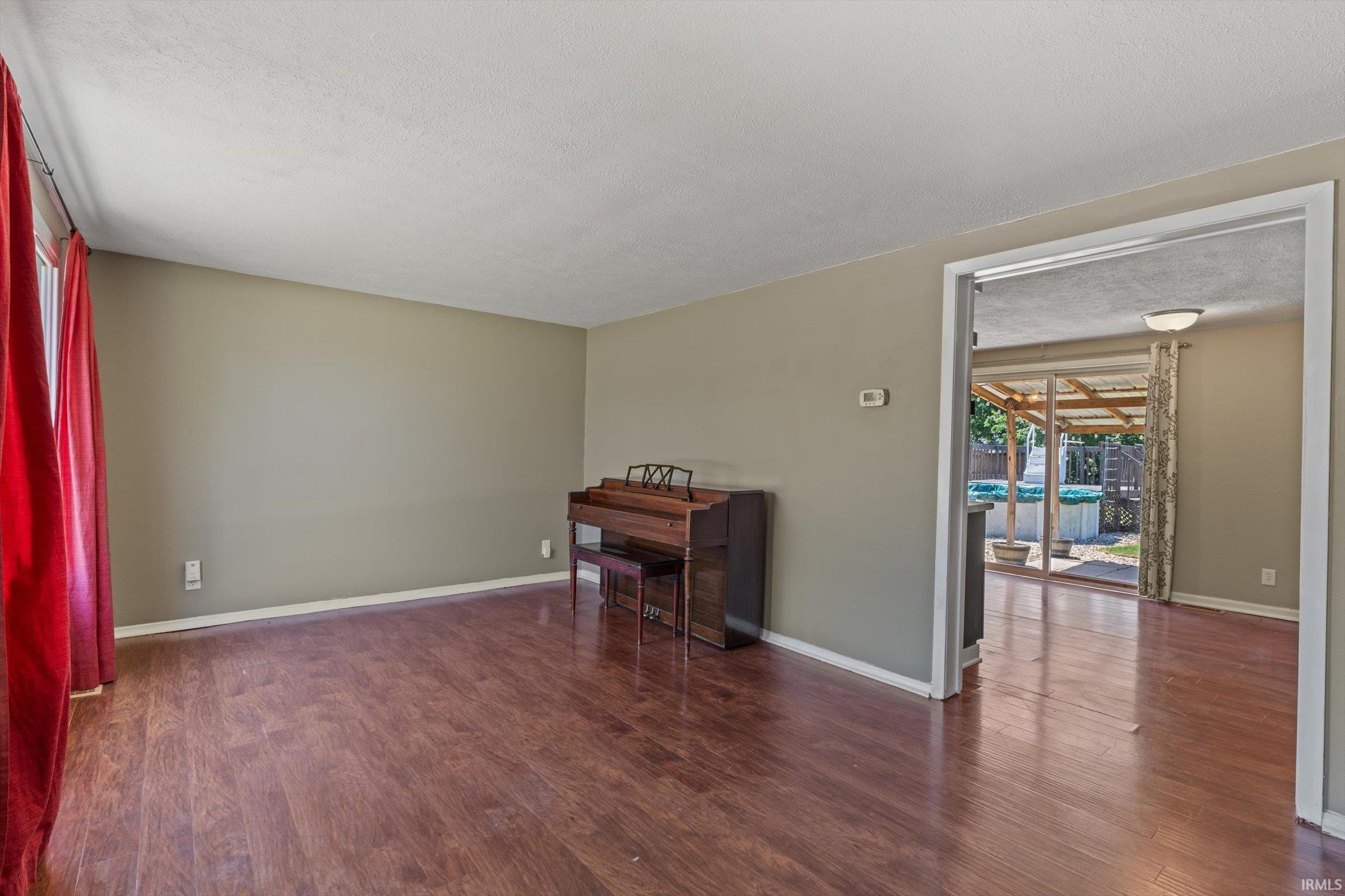 14666 Mill Valley Lane Granger, IN 46530 - Photo 7 of 39