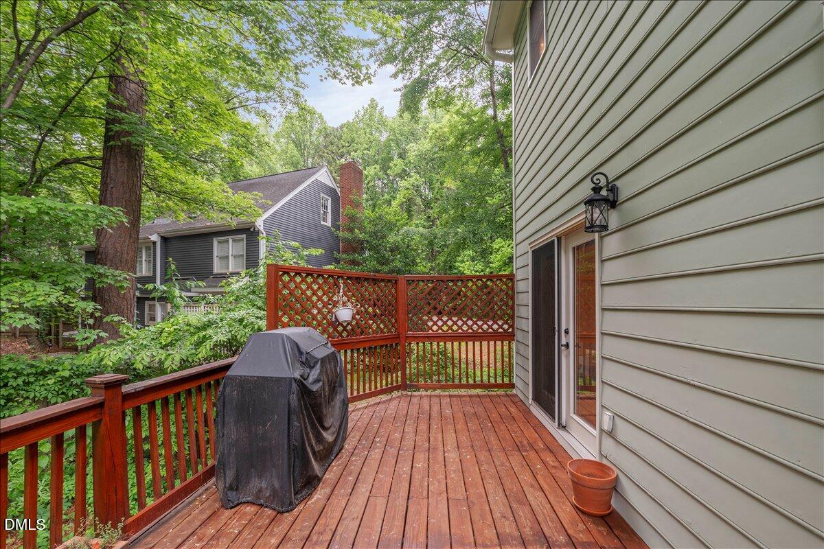 6733 Eastbrook Drive Raleigh, NC 27615 - Photo 35 of 37 52-P1136374