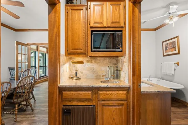 $1,425,000 | 3165 Farm To Market 51, Bluff Dale, TX 76433