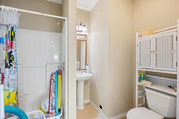 $1,425,000 | 3165 Farm To Market 51, Bluff Dale, TX 76433