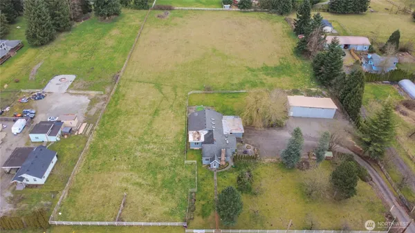 $985,000 | 40216 264th Avenue Southeast, Enumclaw, WA 98022