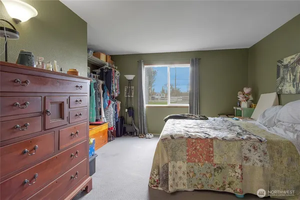 $985,000 | 40216 264th Avenue Southeast, Enumclaw, WA 98022