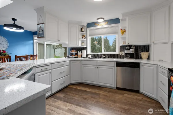 $985,000 | 40216 264th Avenue Southeast, Enumclaw, WA 98022