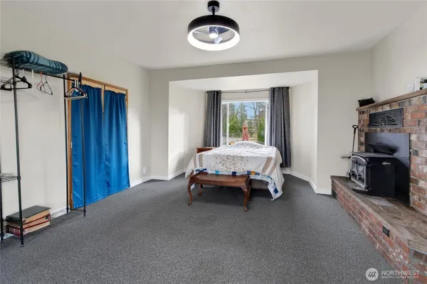 $985,000 | 40216 264th Avenue Southeast, Enumclaw, WA 98022