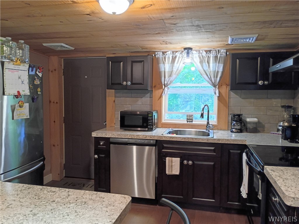 9106 Arthur Jenkins Road Lenox, NY 13032 - Photo 4 of 36