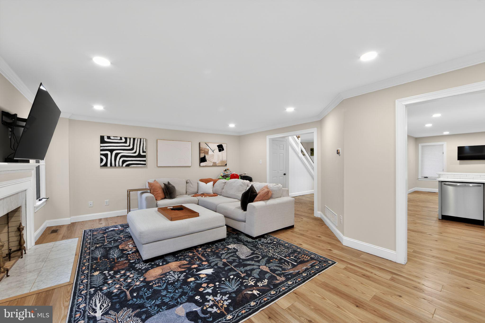 932 Hedgerow Court Blue Bell, PA 19422 - Photo 19 of 40 a living room with furniture and a rug