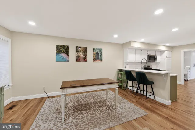 $575,000 | 932 Hedgerow Court, Blue Bell, PA 19422