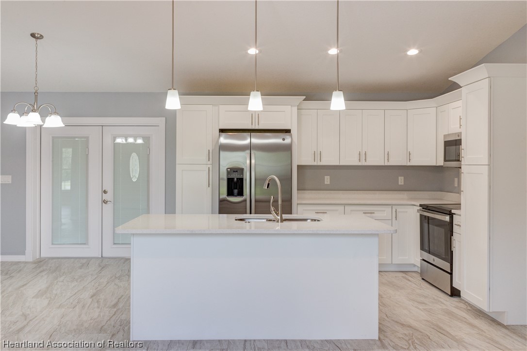 4324 Thunderbird Road Sebring, FL 33872 - Photo 8 of 23 Gallery Image 8