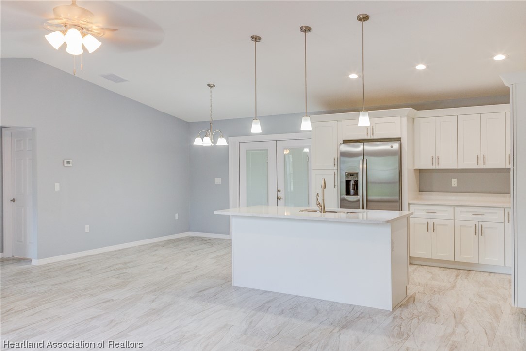 4324 Thunderbird Road Sebring, FL 33872 - Photo 9 of 23 Gallery Image 9